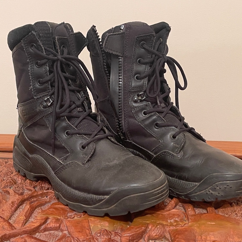 5.11 Tactical Boots Womens Size 10, WM ATAC 2.0 8" First Responder, Security